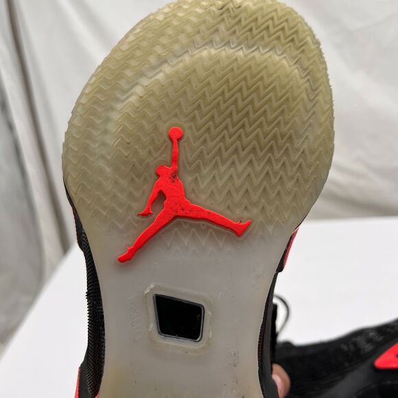 Nike Air Jordan 36 Black Infrared CZ2650-001 Size 9.5 Pre Owned main image 11